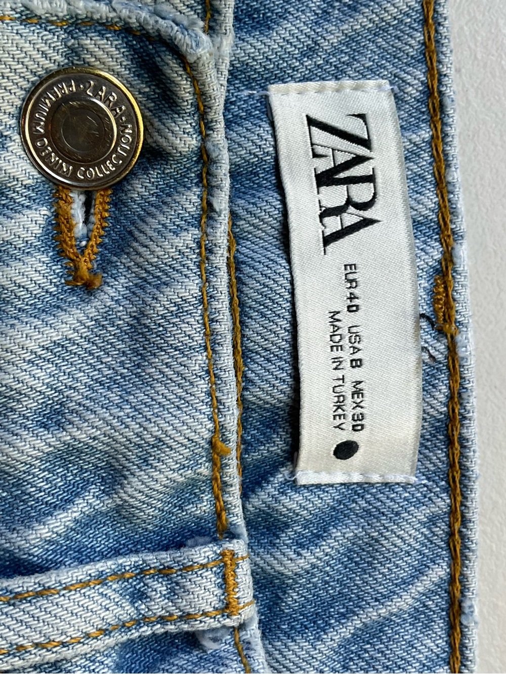Zara 90s Full Length Wide Leg Jeans Light Wash Size 8 - Picture 4 of 9
